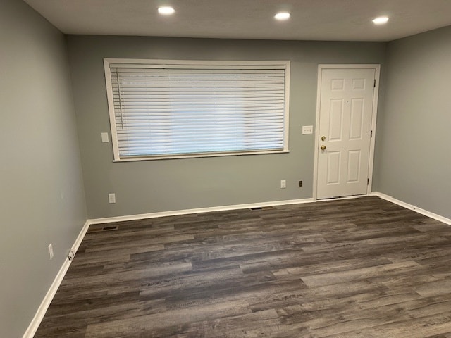 Family Room - 869 North Hill Ln