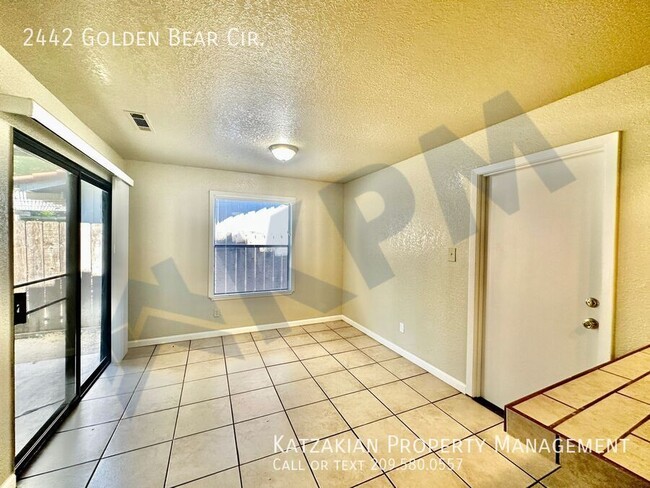 Building Photo - Single Story 3 Bedroom 2 Bath Golden Bear ...