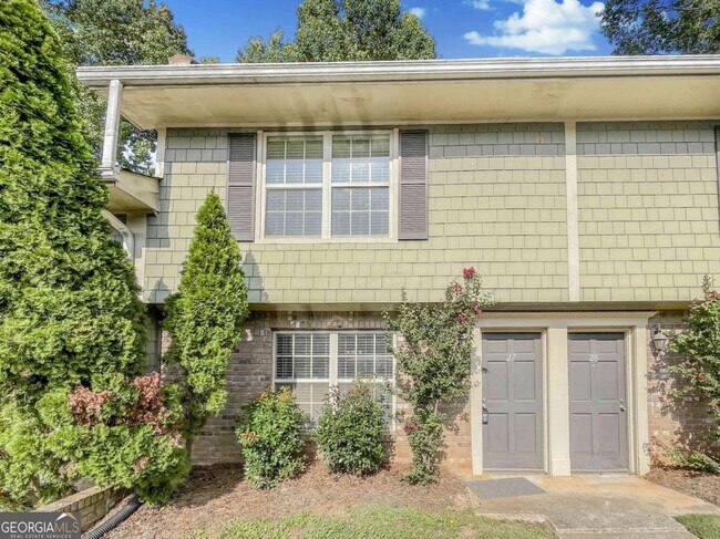 Primary Photo - 27 Villa Ct SE