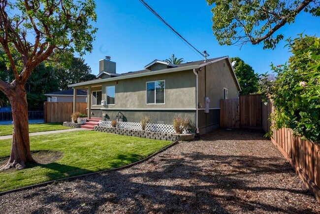 Building Photo - 3BR/1BA North Shoreview Home with Yard & Redwood Deck | Pet Friendly | Near Caltrain | YouTube Tour