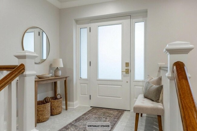 Building Photo - 265 Trunk St NE