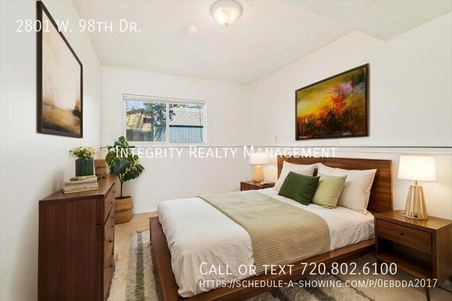 Building Photo - 2801 W 98th Dr