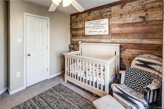 Building Photo - 7731 Blue Cedar Dr