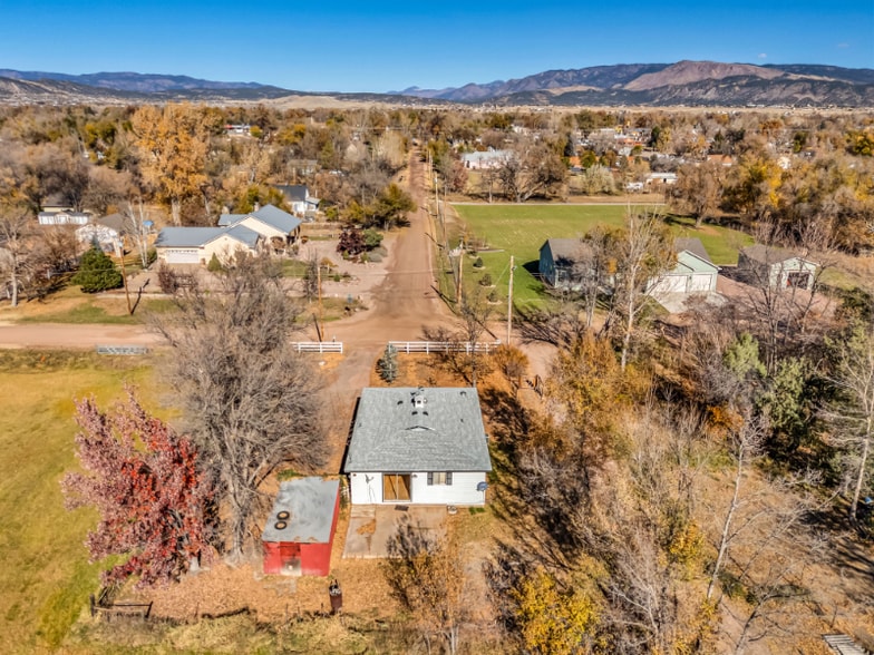 Building Photo - 2200 Fowler St