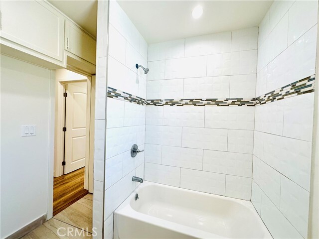 Building Photo - 11104 Oxnard St