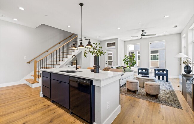 Building Photo - 4709 Virginia Ave