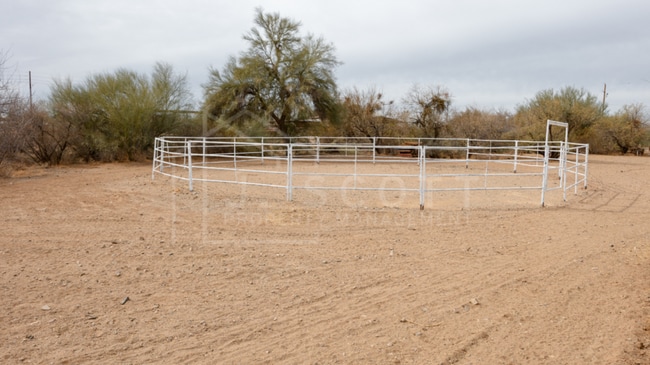 Building Photo - Spacious 3-Bedroom Ranch Home on 2.5-Acre ...