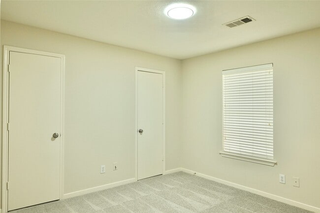 Building Photo - 23902 Spring Way Dr