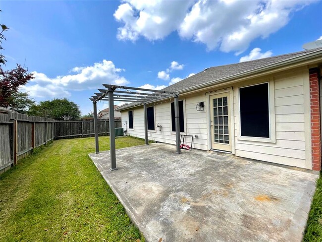 Building Photo - 10218 Cades Creek Ct