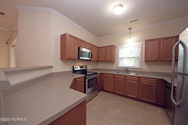 Building Photo - 316 Cedar Island Trail