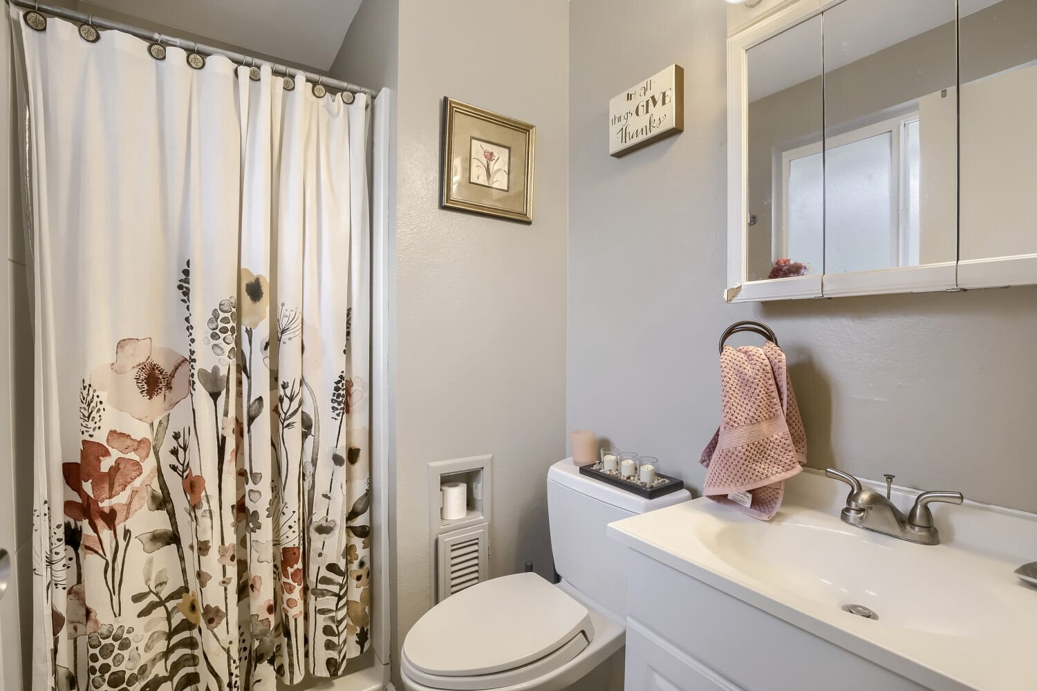 Building Photo - 2824 Worthington Ave