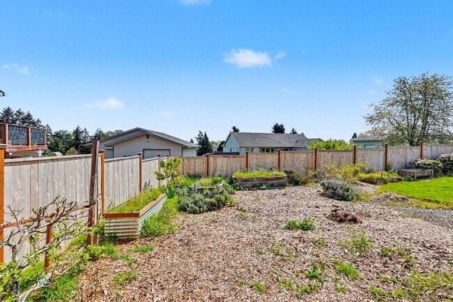 Building Photo - 4 bed, 2 bath single-level home in quiet West Salem neighborhood!