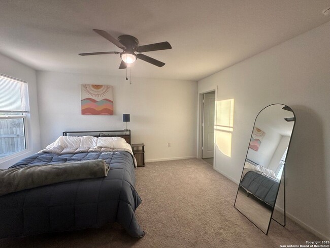 Building Photo - FULLY FURNISHED!!! 3Bed/2Bath House for Rent! Available Now! 12 or 6 month lease.