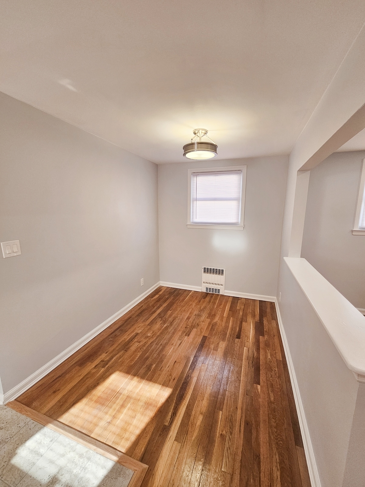 Dining room - 2050 Hazen St