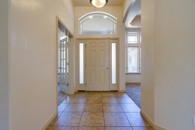 Building Photo - 3 Bedroom Plus Office in The Knolls at Little Valley