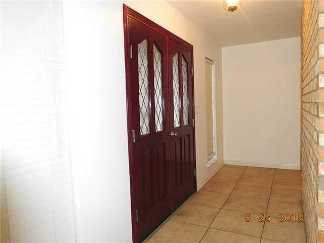 Building Photo - 10560 Crete Dr