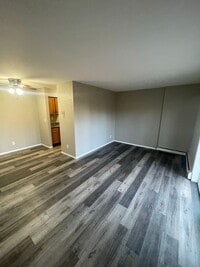 Building Photo - 1710 Elder St. (10 Unit)