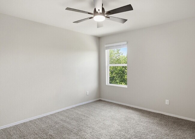 Building Photo - Spacious 4 Bedroom Home with Game Room and Flex Space!