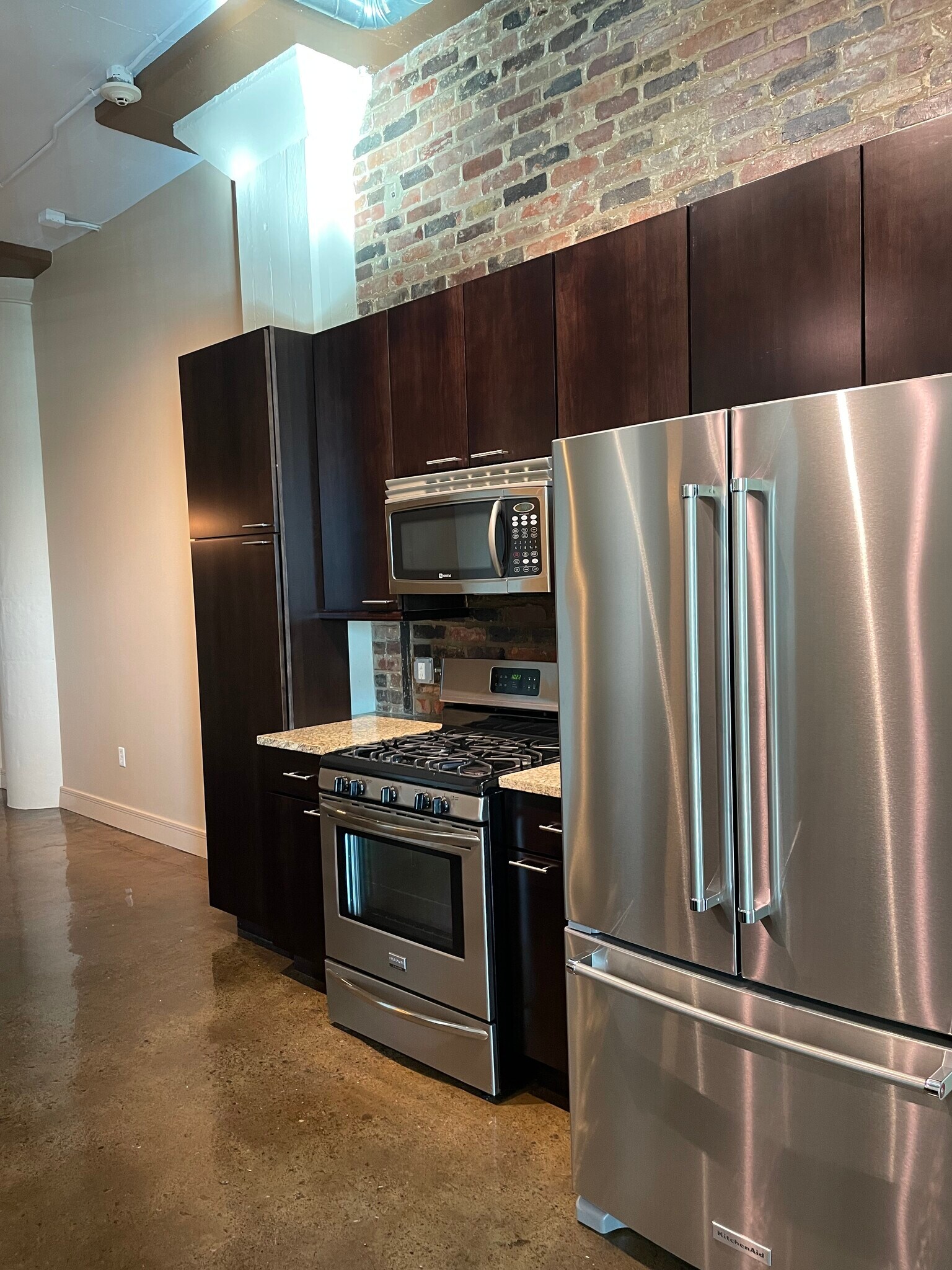 Kitchen - 95 Perry St