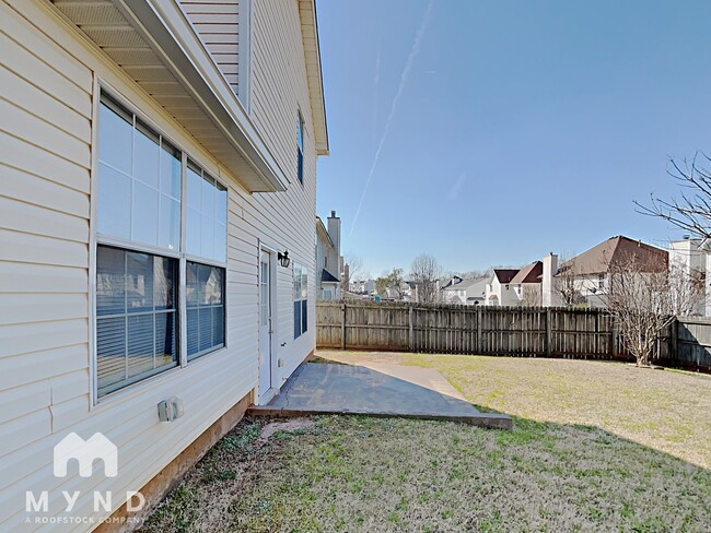 Building Photo - 515 Gardinia Dr