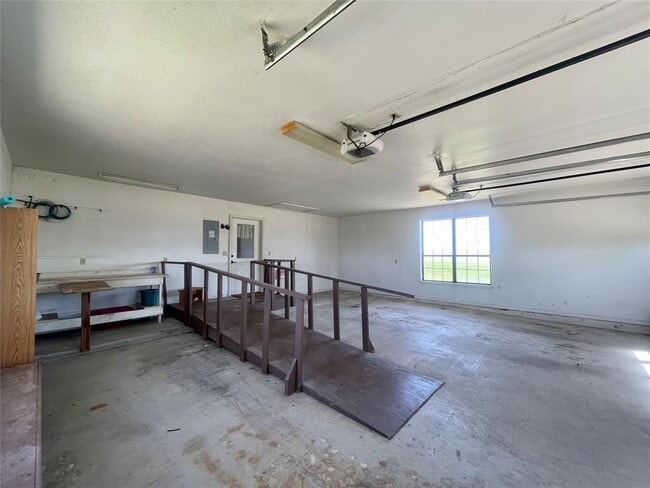 Building Photo - 1306 N 1st St