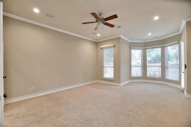 Building Photo - 6615 Butler Oaks Ct