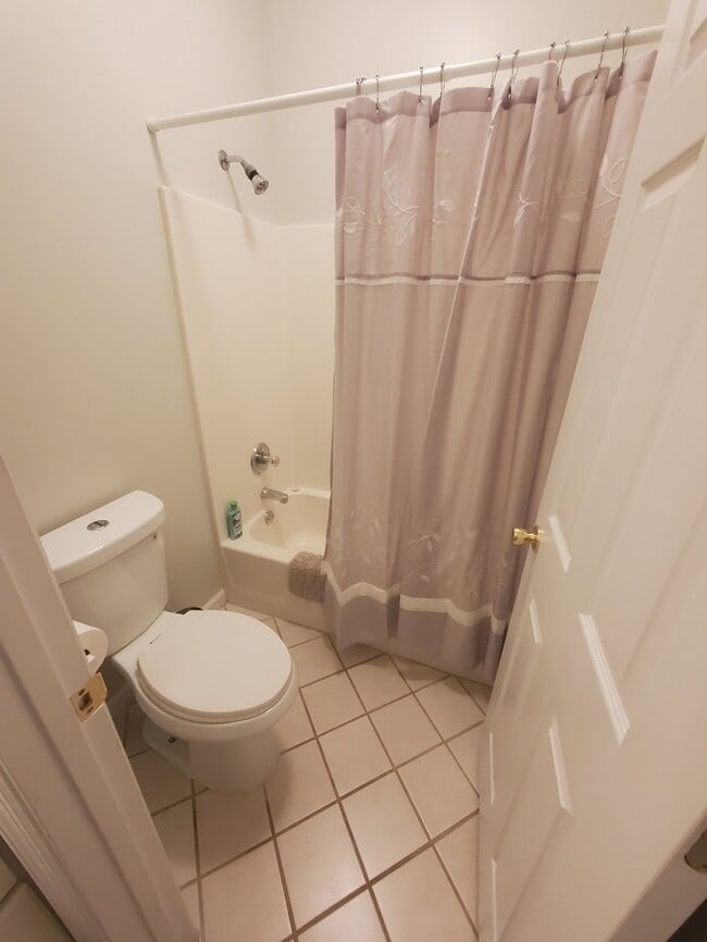Building Photo - COMING SOON.... FULLY FURNISHED, MONTHLY L...