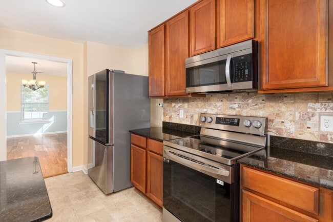 Building Photo - Beautiful home on one of Lake Carolina's largest cul-de-sac lots!