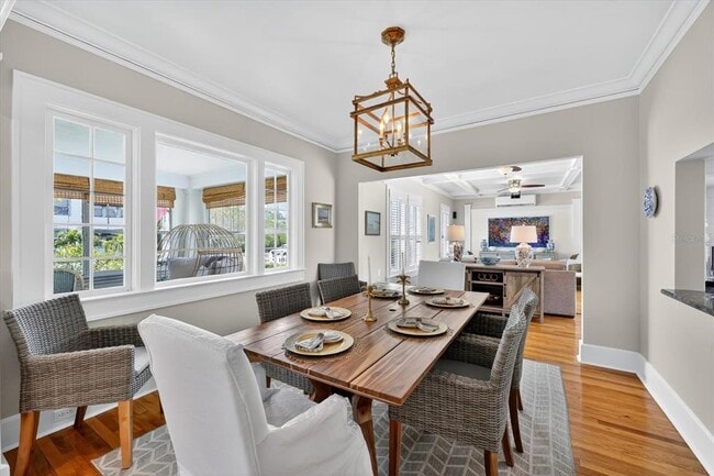 Building Photo - 235 10th Ave NE