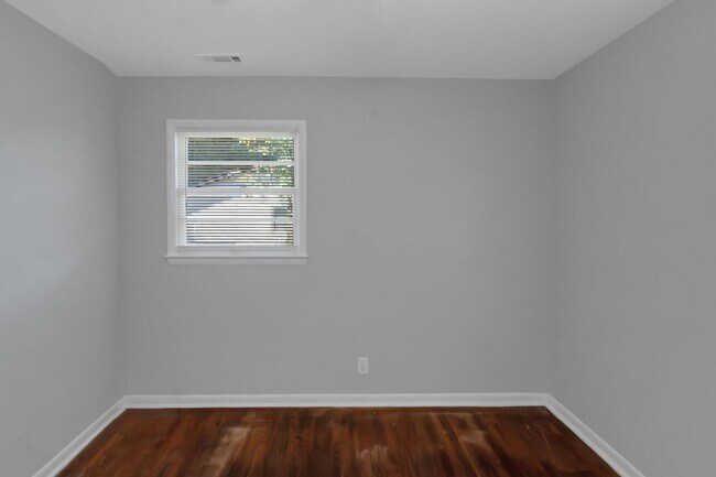 Building Photo - Schedule a Tour TODAY!