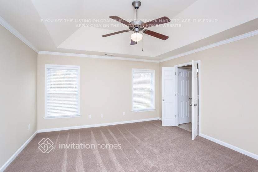 Building Photo - 4392 Walforde Blvd