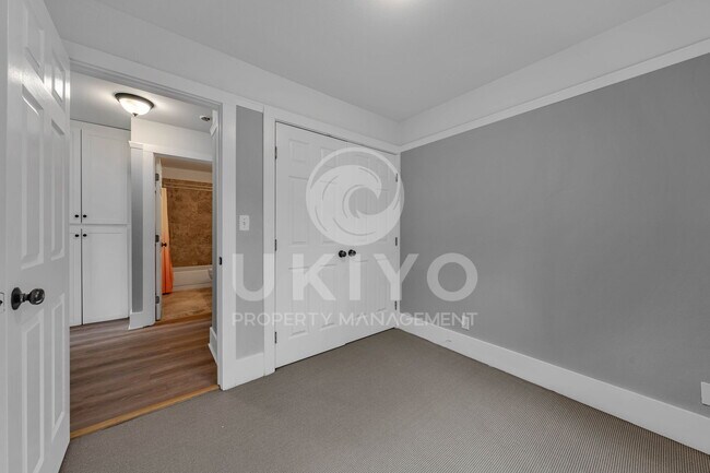 Building Photo - 620 Alcatraz Ave