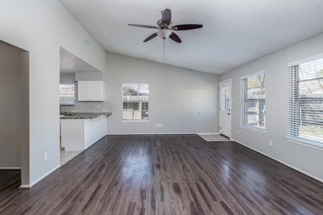 Building Photo - 16210 Cypress Point Dr