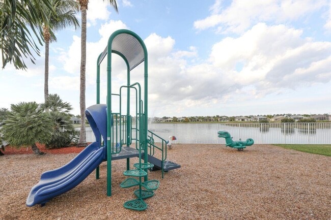 Building Photo - 732 SW Rocky Bayou Terrace