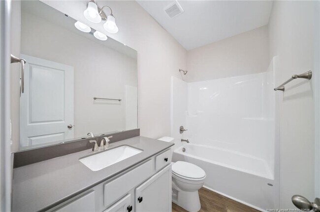 Building Photo - 4052 Lofton St