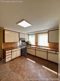 Building Photo - 10 Packard Ave