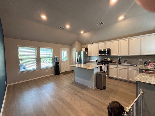 Building Photo - 2701 Sagedale Dr