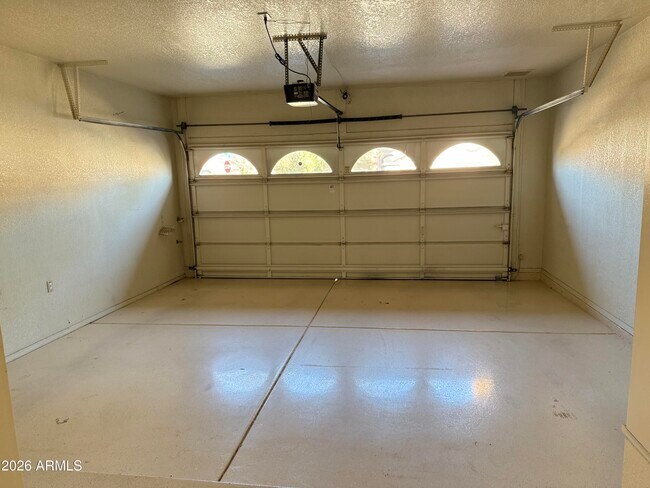 Building Photo - 7031 W Wescott Dr