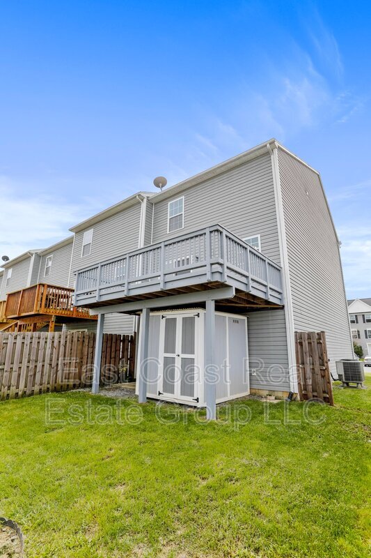 Building Photo - 38 Envy Ct