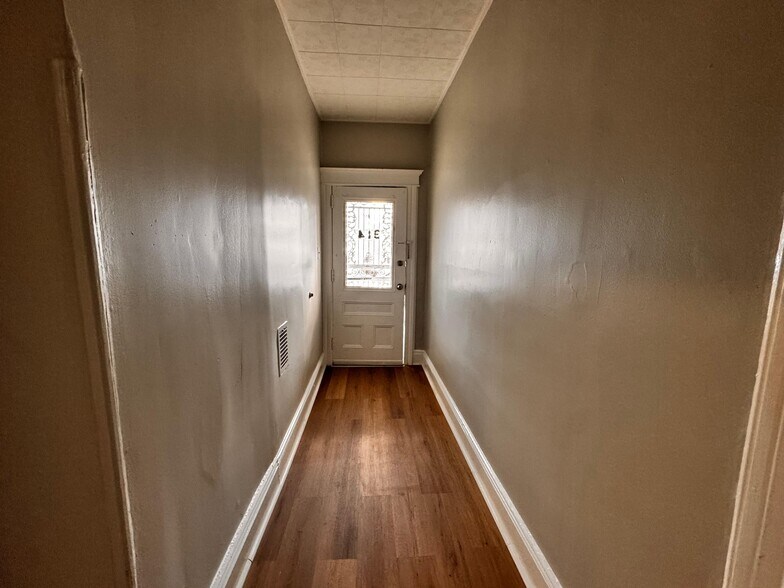 Building Photo - 314 Armstrong Ave