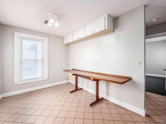 Building Photo - 193 E 2nd Ave