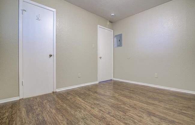Building Photo - 819 Sirocco Dr