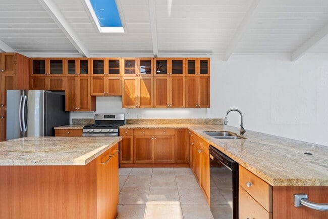 Building Photo - MASSIVE UNOBSTRUCTED OCEAN VIEWS – Maui Me...