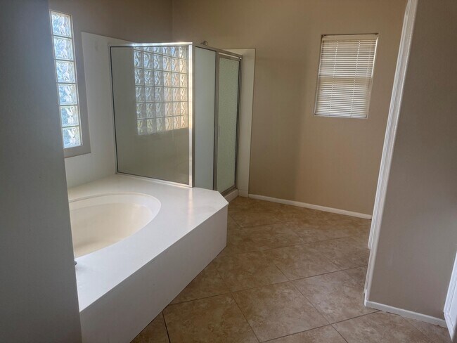 Building Photo - 79531 Dandelion Dr