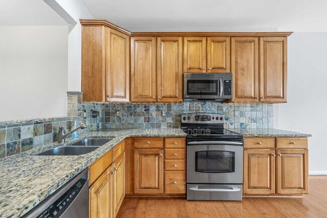 Building Photo - 9425 Shumacher Ave NW