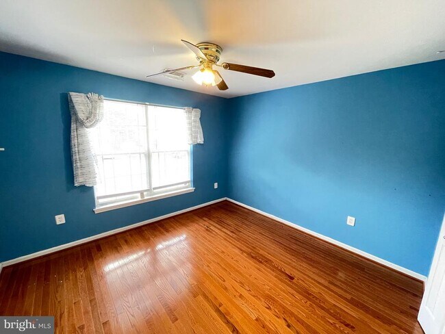 Building Photo - 11222 Bel Aire Ct