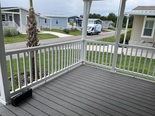 Building Photo - 34611 Ballyhoo Dr