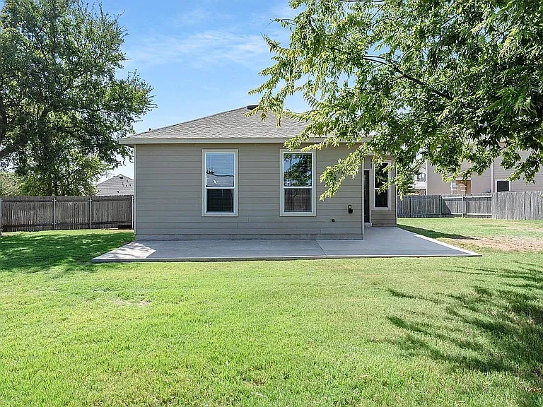 Building Photo - 9228 Lonesome Oak Drive