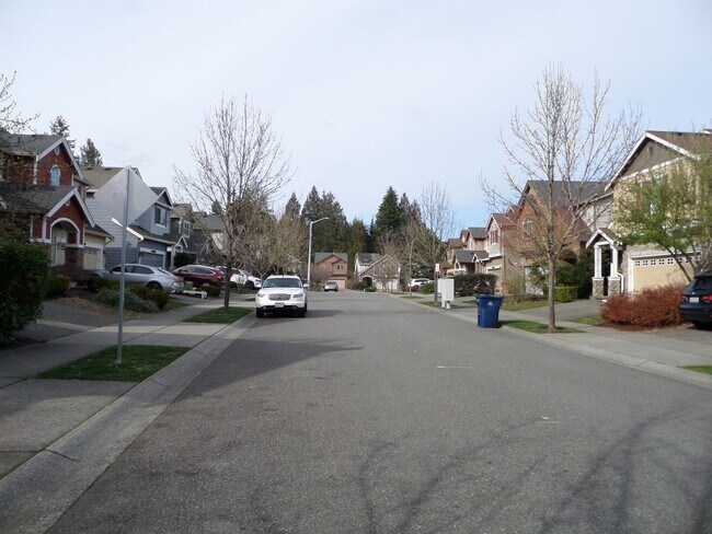 Building Photo - Gorgeous 3 Bedroom Home in Fantastic Bothell Location!