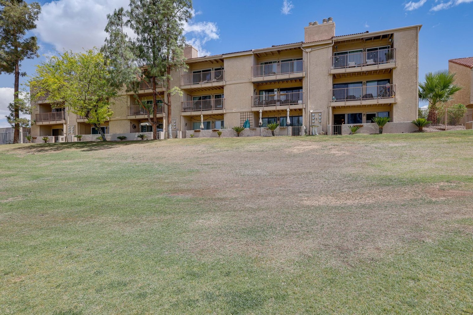 Building Photo - 7910 E Thomas Rd